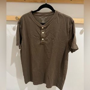 American Eagle Button Down Henley